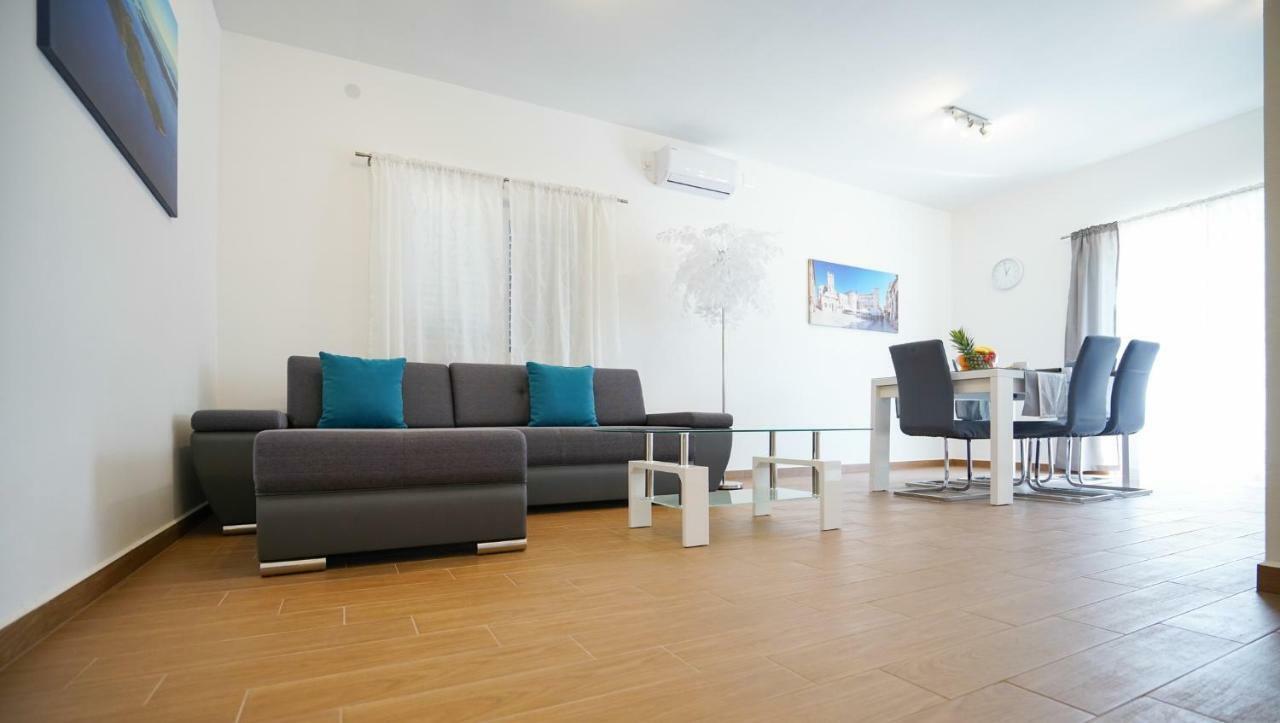 Tj Apartment 2 扎达尔 外观 照片