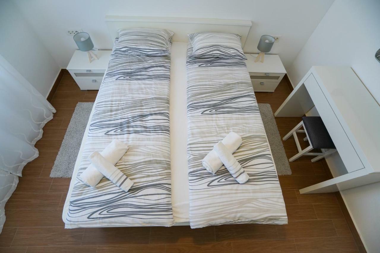Tj Apartment 2 扎达尔 外观 照片